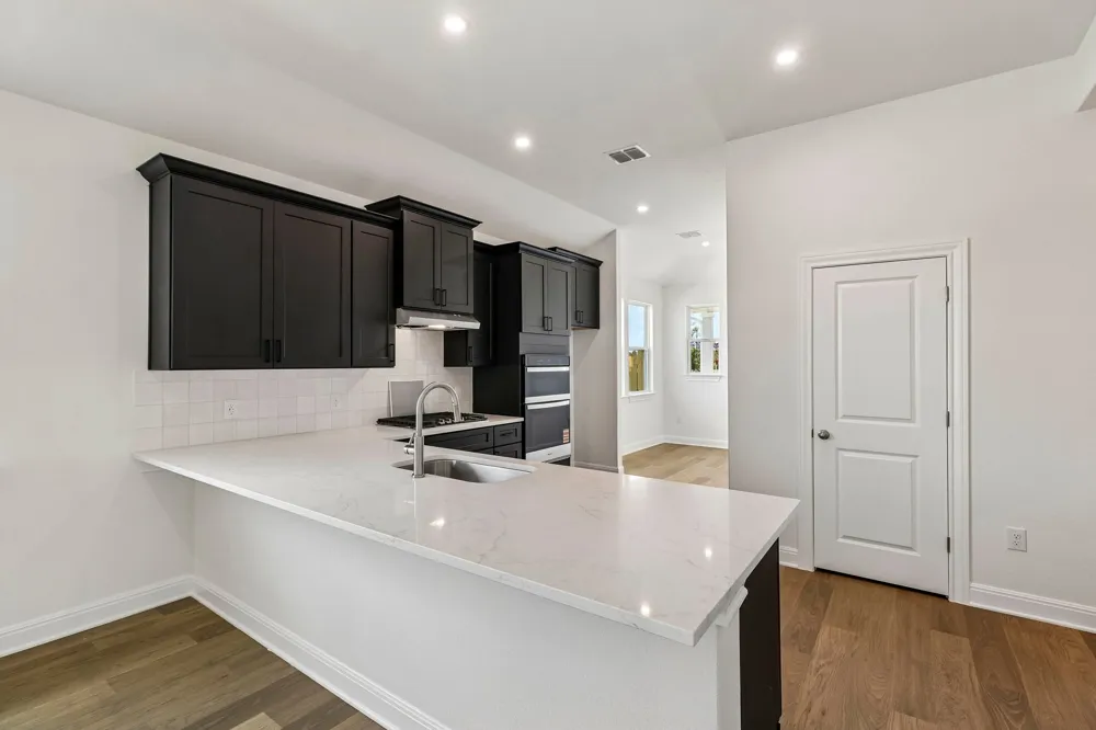 367 Porter Country Parkway Buda, TX 78610