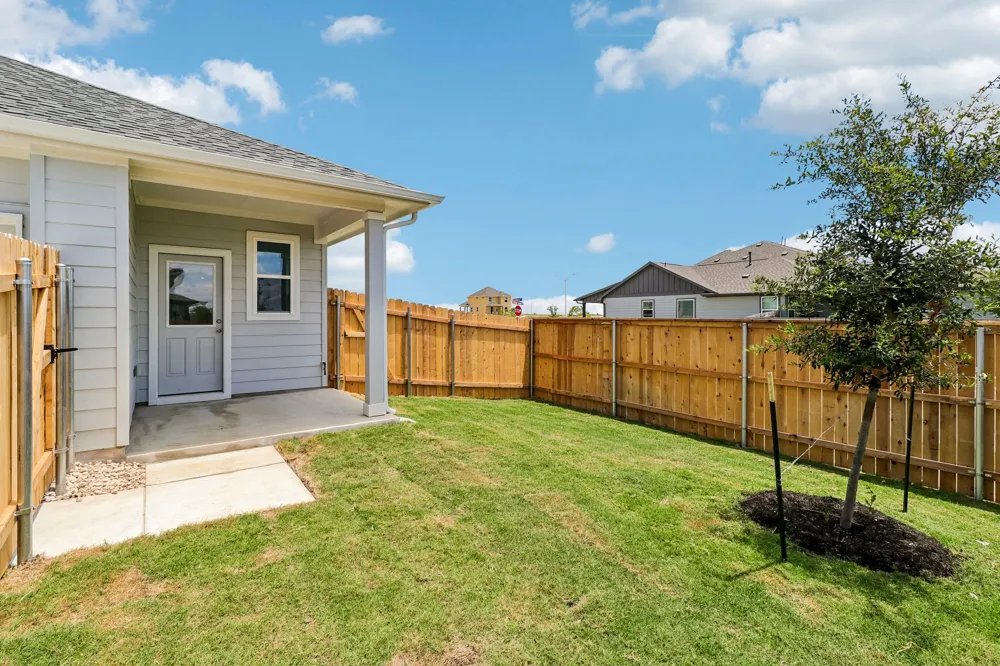 367 Porter Country Parkway Buda, TX 78610