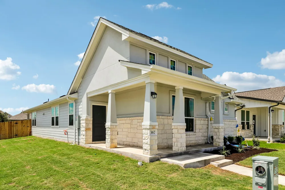 367 Porter Country Parkway Buda, TX 78610