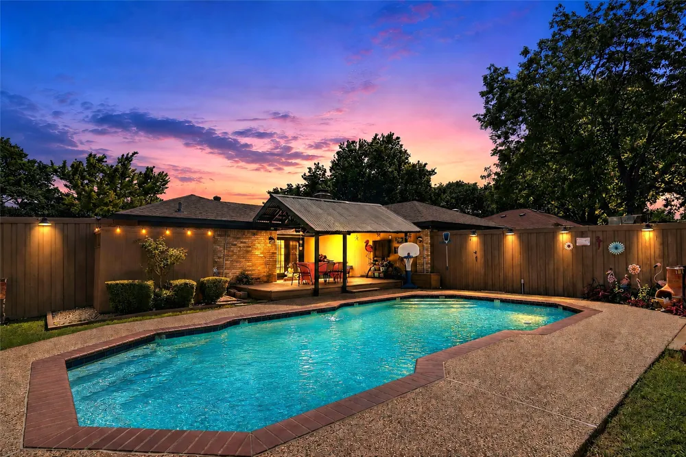 5110 Vera Cruz Drive Garland, TX 75043