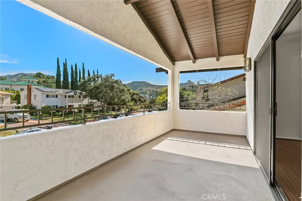 1321 Greenbriar Road Glendale, CA 91207