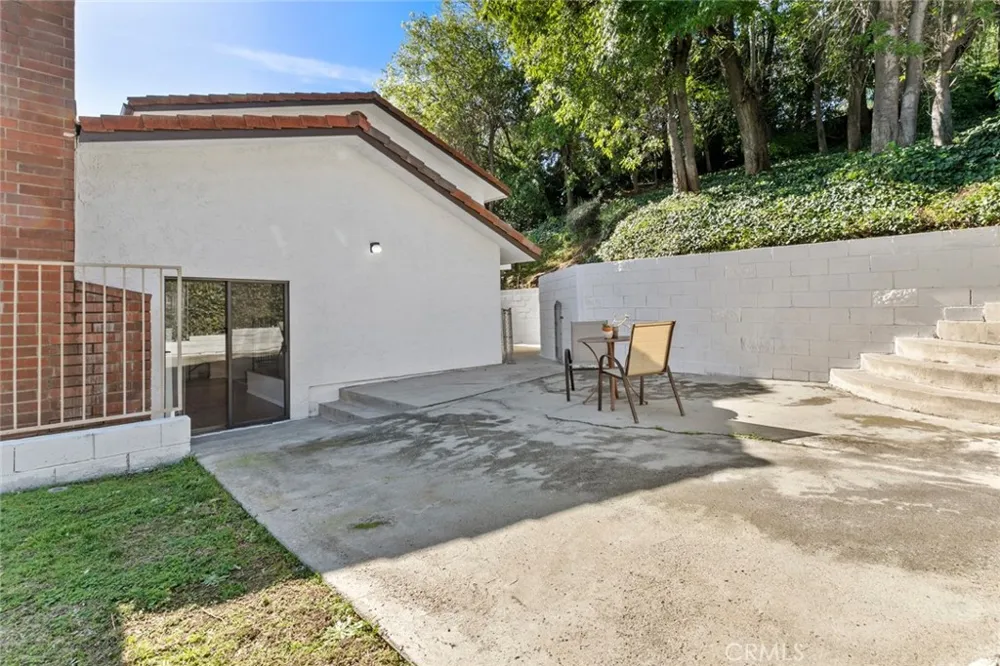 1321 Greenbriar Road Glendale, CA 91207