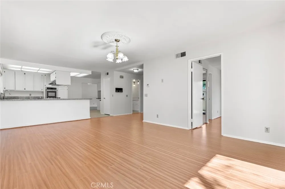 1321 Greenbriar Road Glendale, CA 91207
