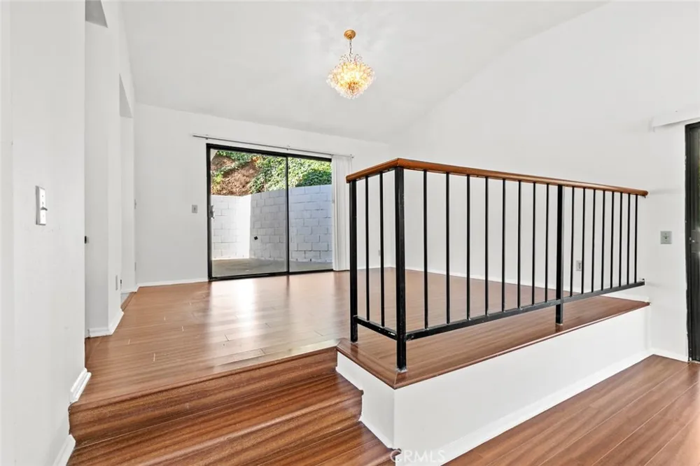 1321 Greenbriar Road Glendale, CA 91207