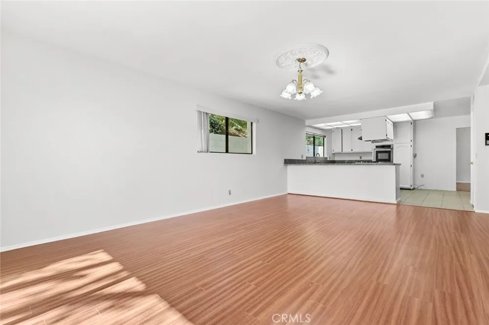 1321 Greenbriar Road Glendale, CA 91207