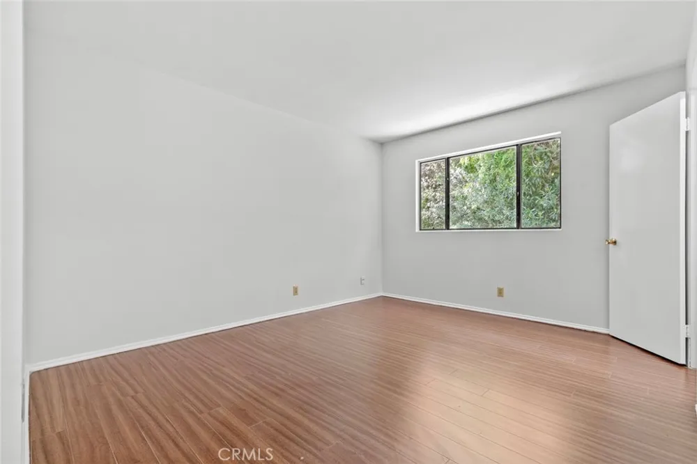 1321 Greenbriar Road Glendale, CA 91207