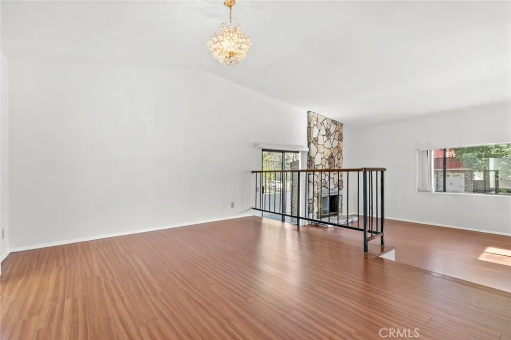 1321 Greenbriar Road Glendale, CA 91207