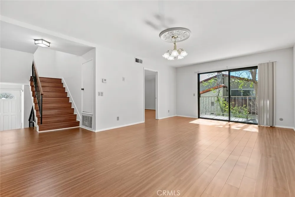 1321 Greenbriar Road Glendale, CA 91207