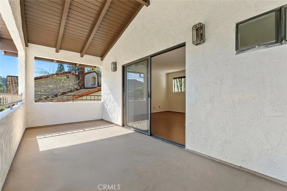 1321 Greenbriar Road Glendale, CA 91207