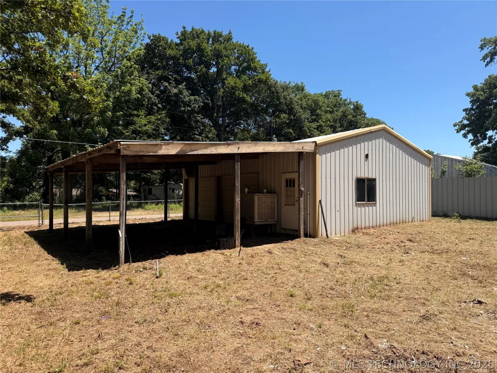 83 Persimmon Street Cartwright, OK 74731