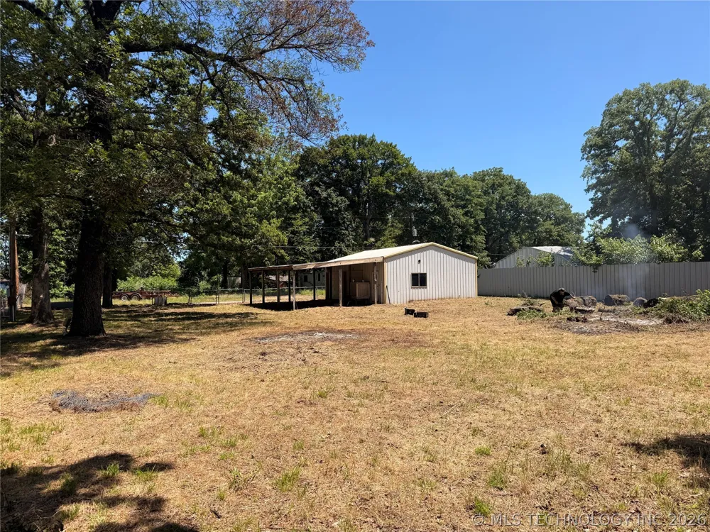 83 Persimmon Street Cartwright, OK 74731