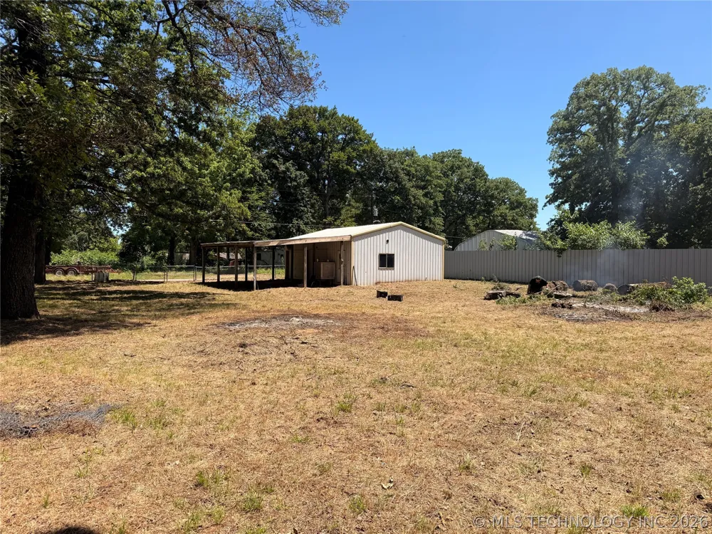 83 Persimmon Street Cartwright, OK 74731