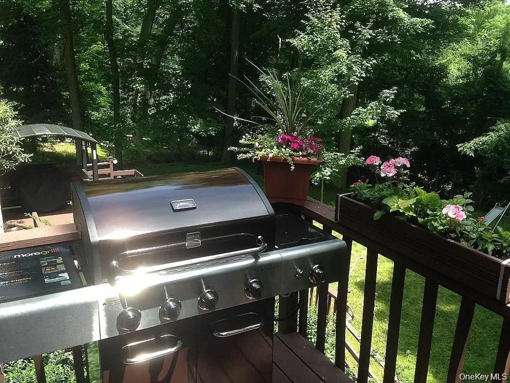 249 Mill River Road Chappaqua, NY 10514