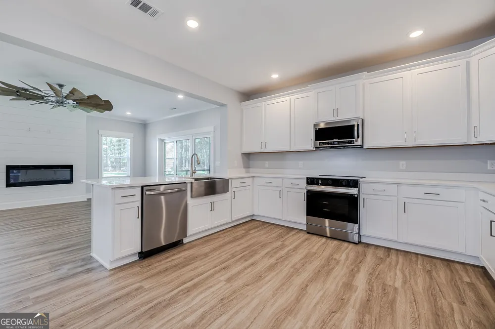 1012 Hedge ST NE Townsend, GA 31331