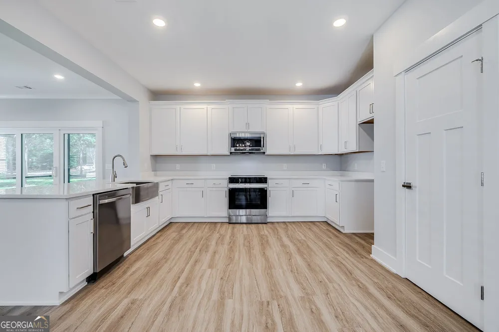 1012 Hedge ST NE Townsend, GA 31331