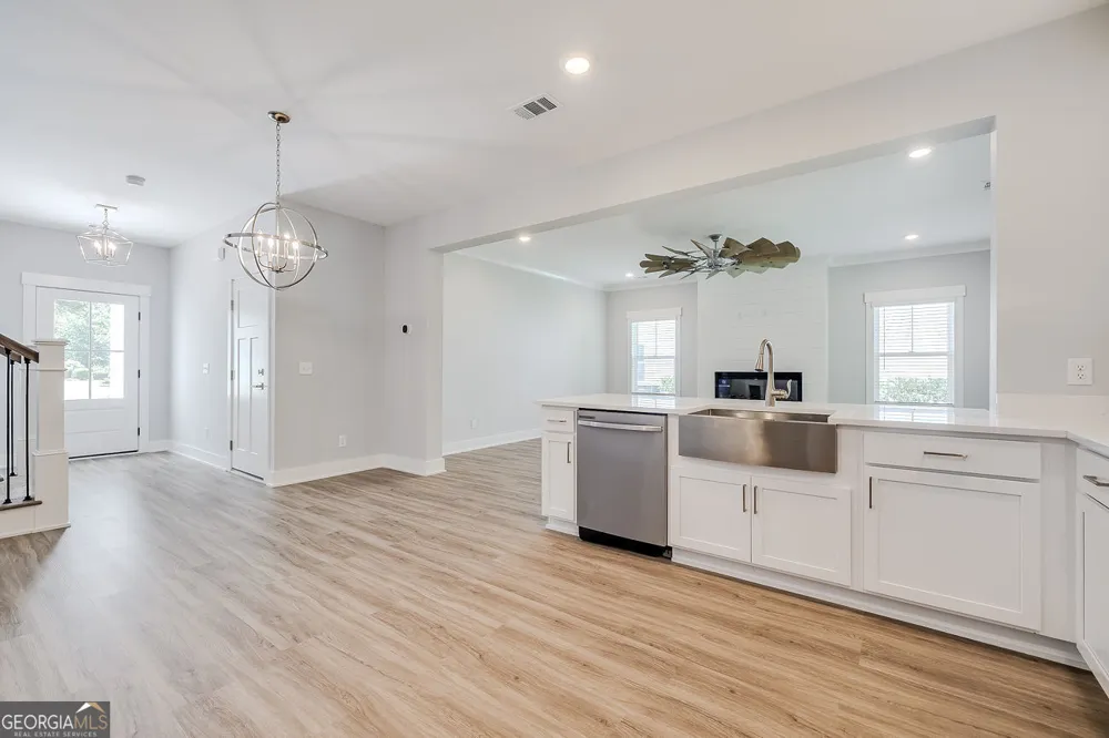 1012 Hedge ST NE Townsend, GA 31331