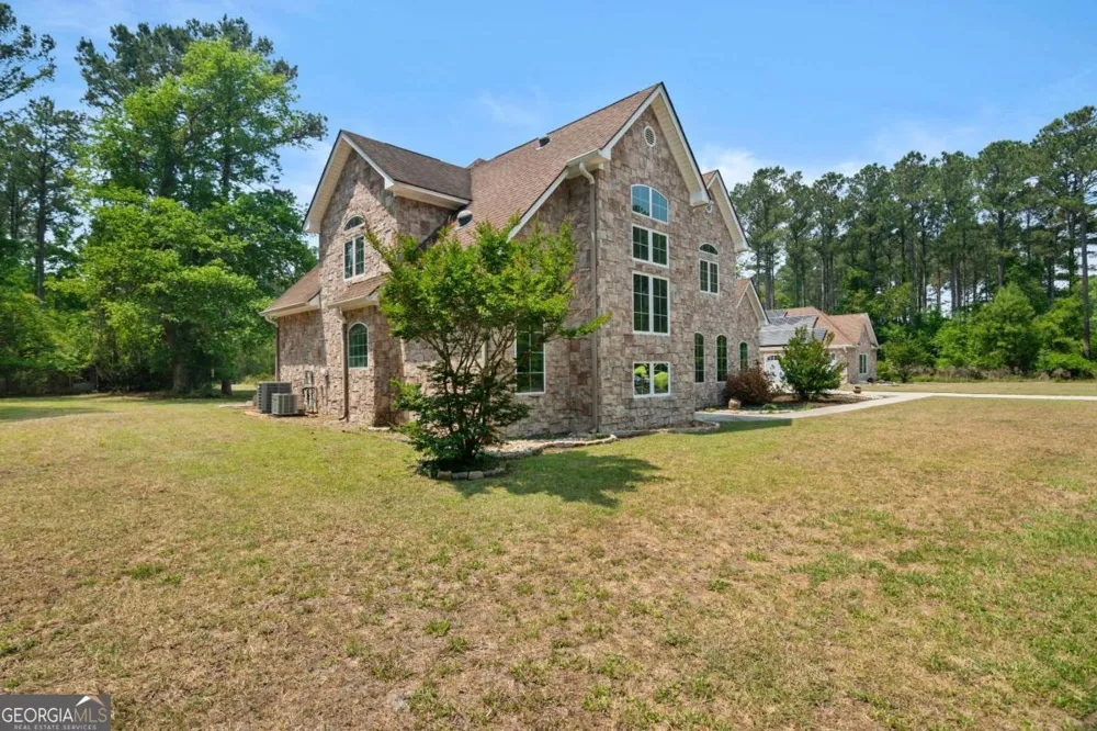 1198 Fiddlers CV NE Townsend, GA 31331