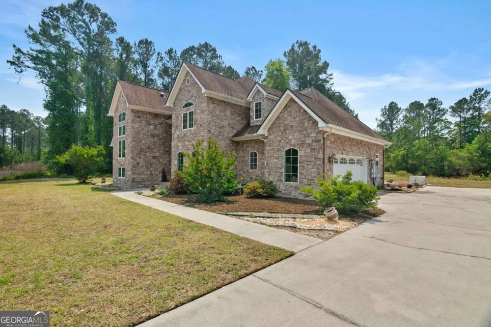 1198 Fiddlers CV NE Townsend, GA 31331
