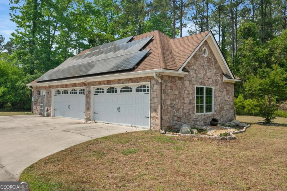 1198 Fiddlers CV NE Townsend, GA 31331