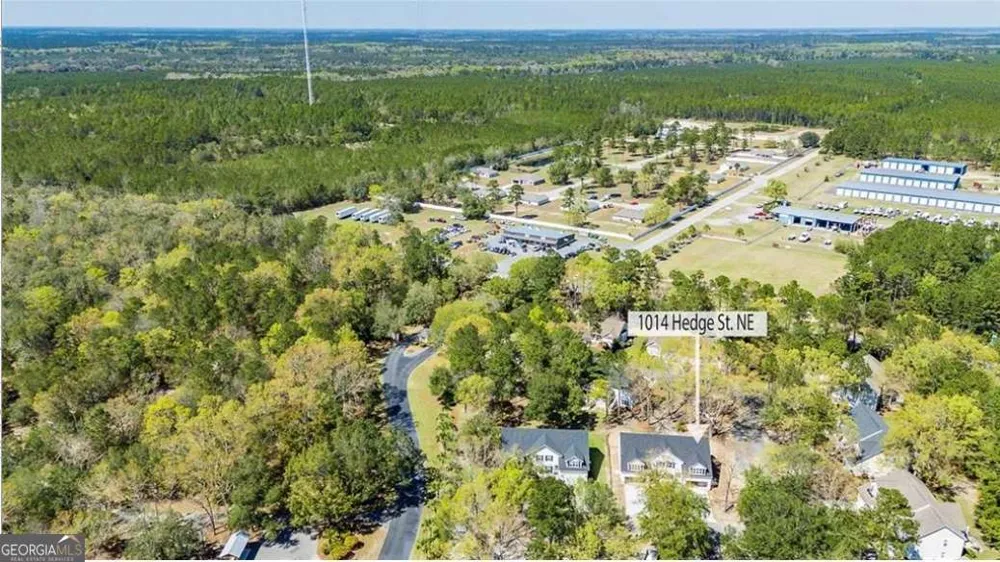 1014 Hedge ST NE Townsend, GA 31331