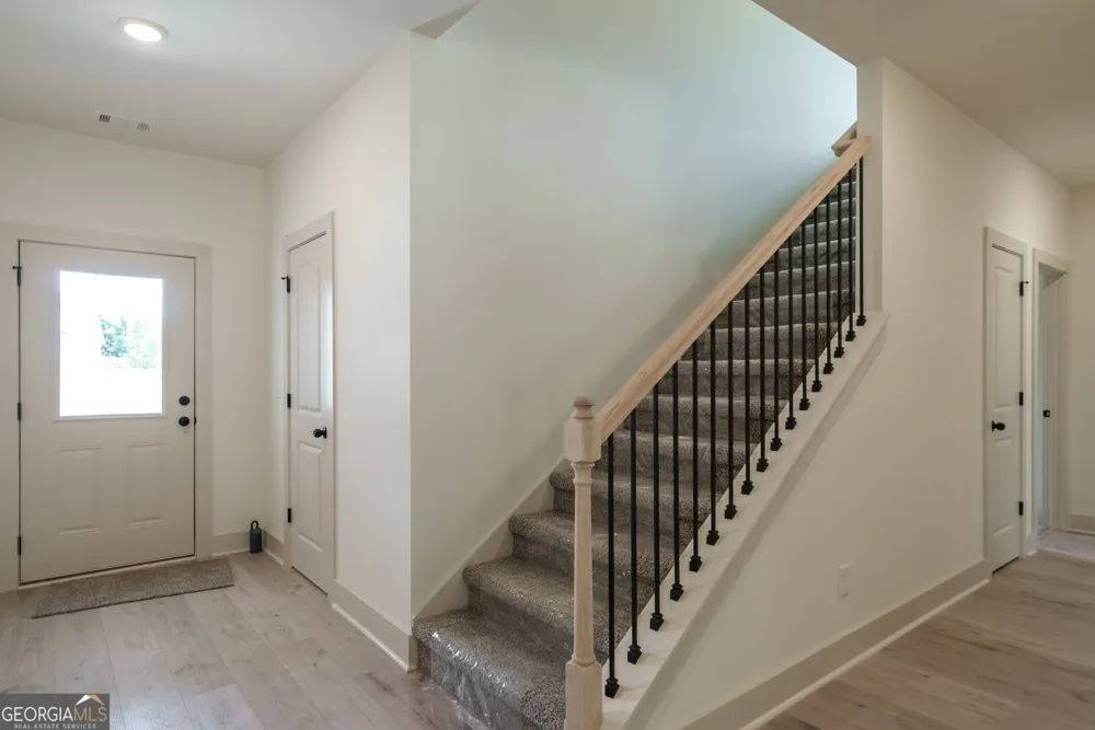 208 Squirrel RUN Good Hope, GA 30641