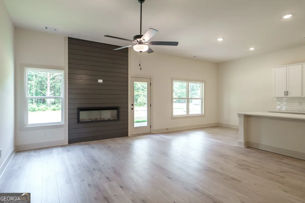 208 Squirrel RUN Good Hope, GA 30641
