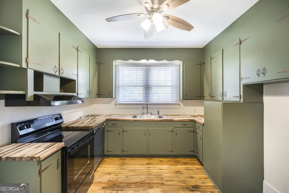 197 Commerce ST Hawkinsville, GA 31036