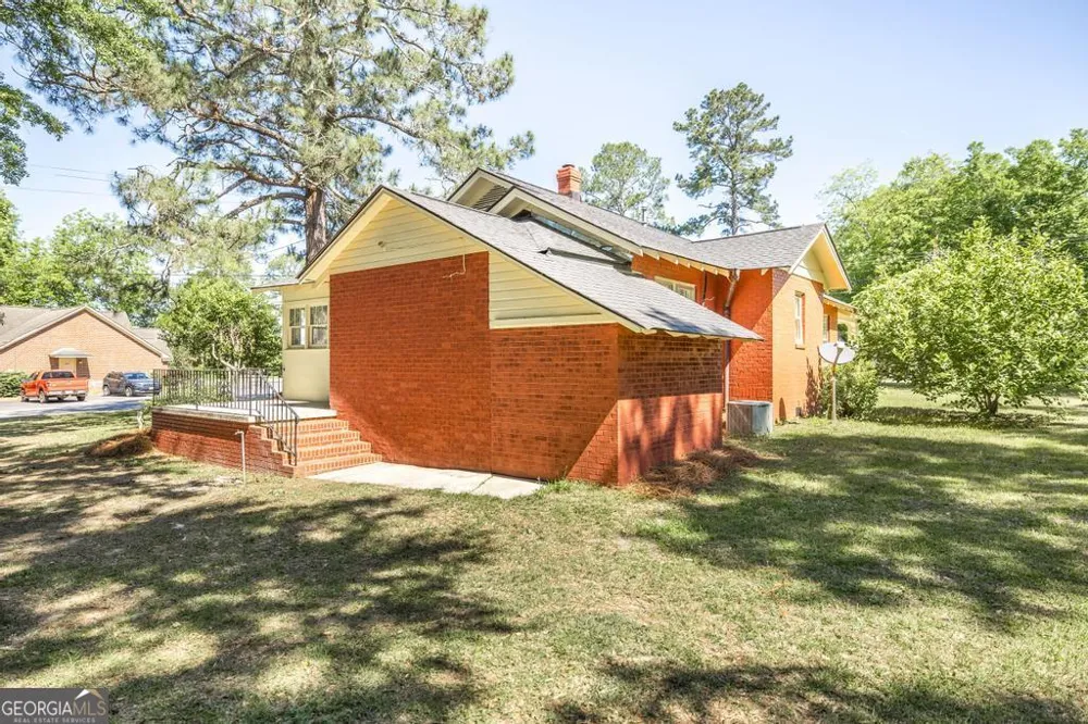 197 Commerce ST Hawkinsville, GA 31036