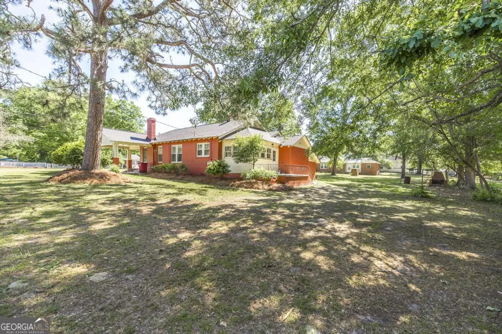 197 Commerce ST Hawkinsville, GA 31036