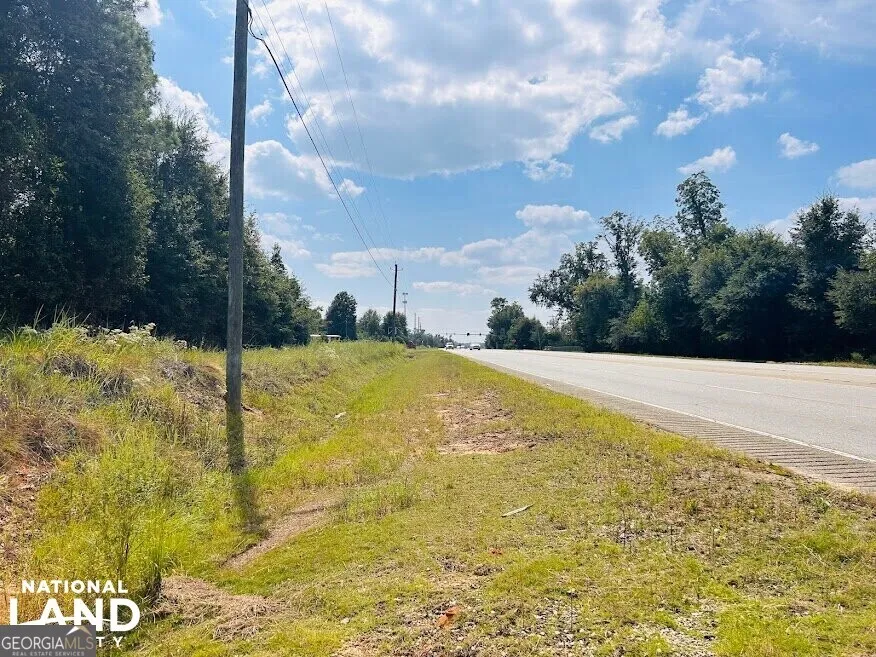 1434 South Mock RD Albany, GA 31708