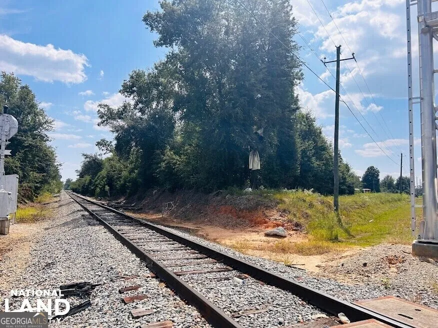 1434 South Mock RD Albany, GA 31708