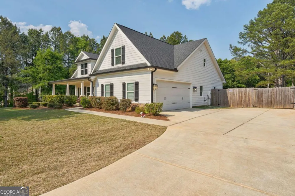 2712 Jones Holly RD Good Hope, GA 30641