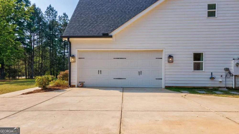 2712 Jones Holly RD Good Hope, GA 30641