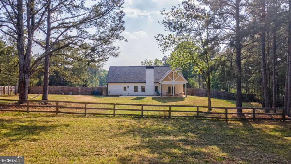 2712 Jones Holly RD Good Hope, GA 30641
