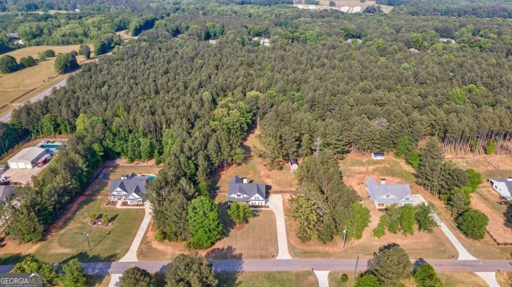 2712 Jones Holly RD Good Hope, GA 30641