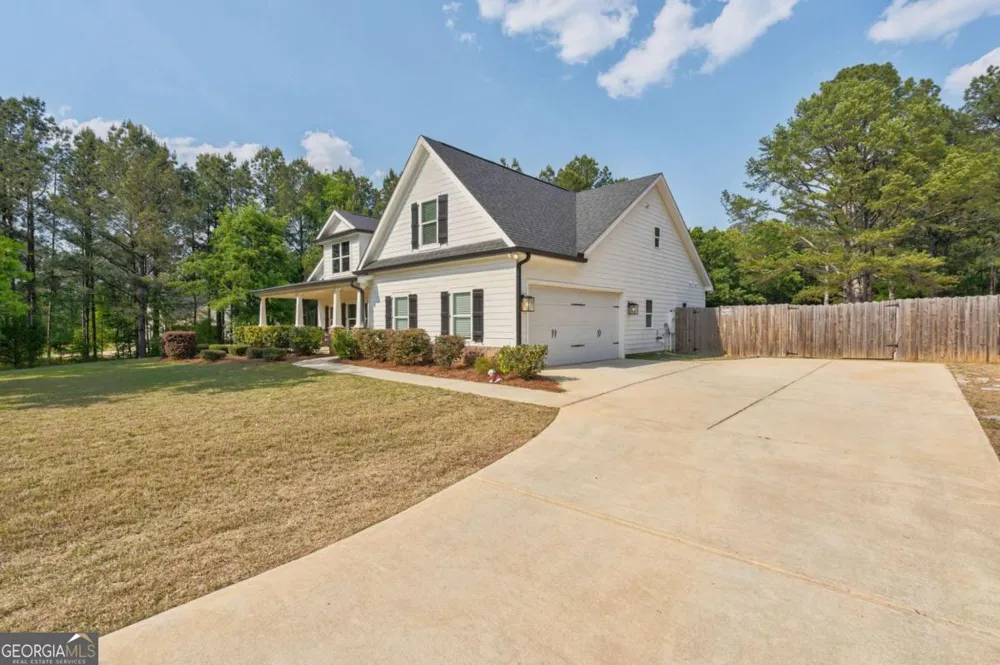 2712 Jones Holly RD Good Hope, GA 30641