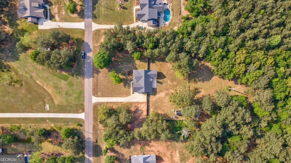2712 Jones Holly RD Good Hope, GA 30641
