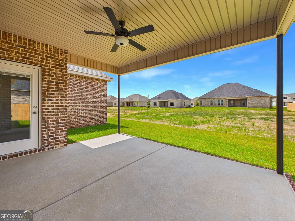 132 Blue Mist LN Kathleen, GA 31047