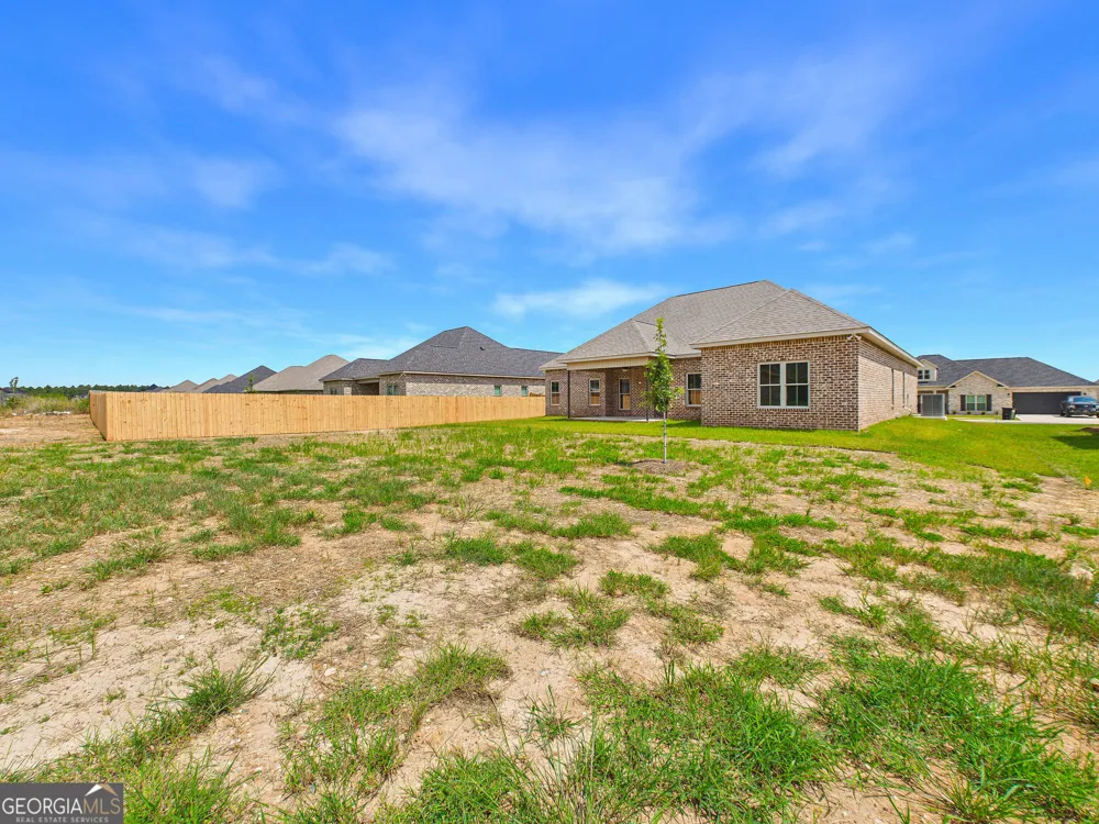 132 Blue Mist LN Kathleen, GA 31047