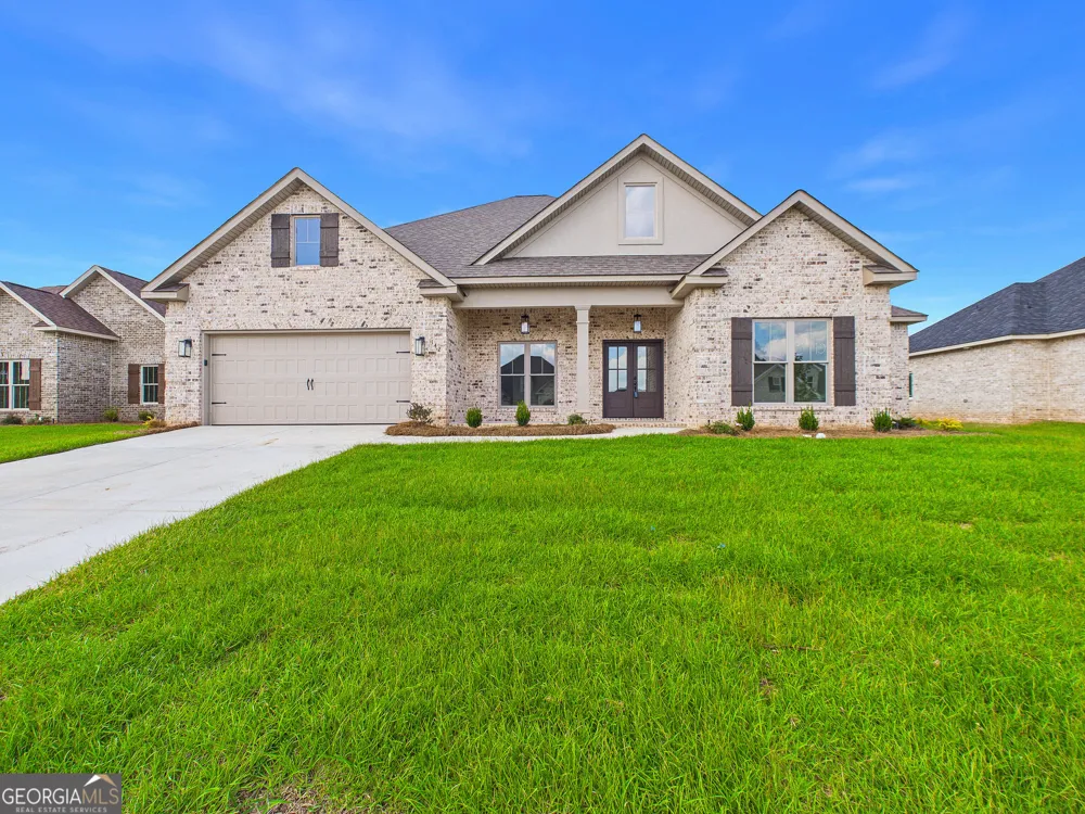 142 Blue Mist LN Kathleen, GA 31047