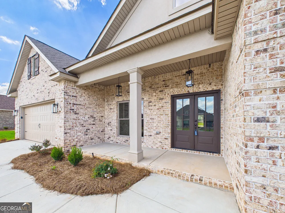 142 Blue Mist LN Kathleen, GA 31047