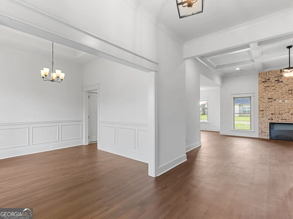 142 Blue Mist LN Kathleen, GA 31047