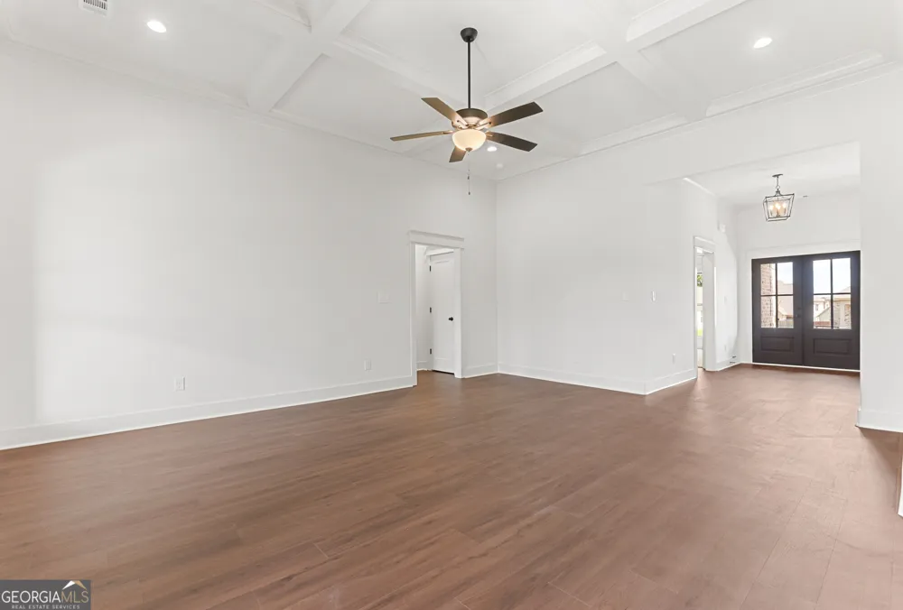 142 Blue Mist LN Kathleen, GA 31047