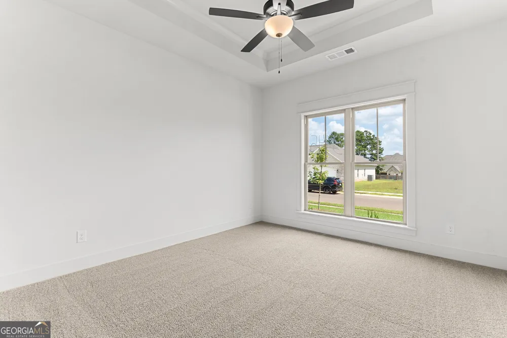 142 Blue Mist LN Kathleen, GA 31047