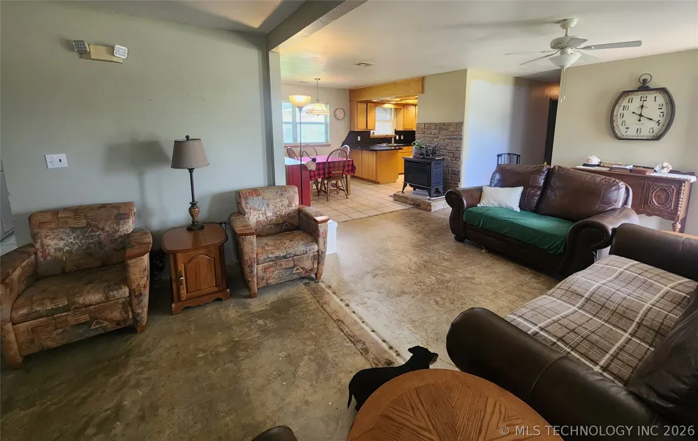 149 W Ruth Atoka, OK 74525