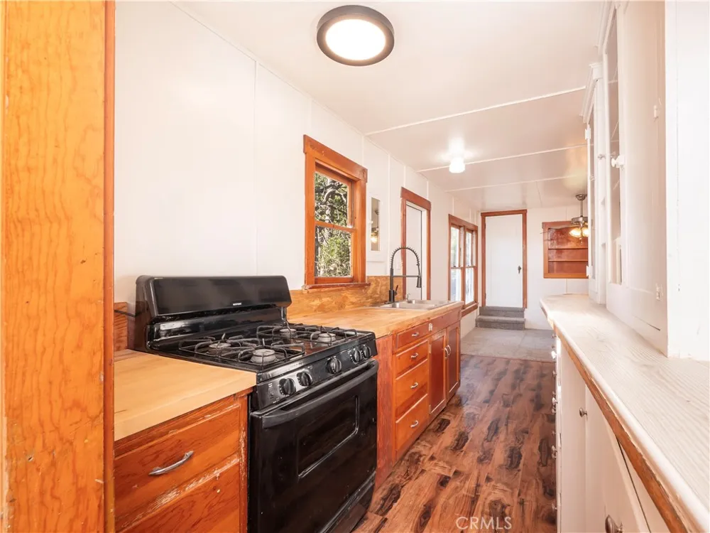 968 Ca-189 Twin Peaks, CA 92391