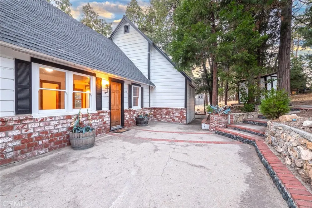 968 Ca-189 Twin Peaks, CA 92391