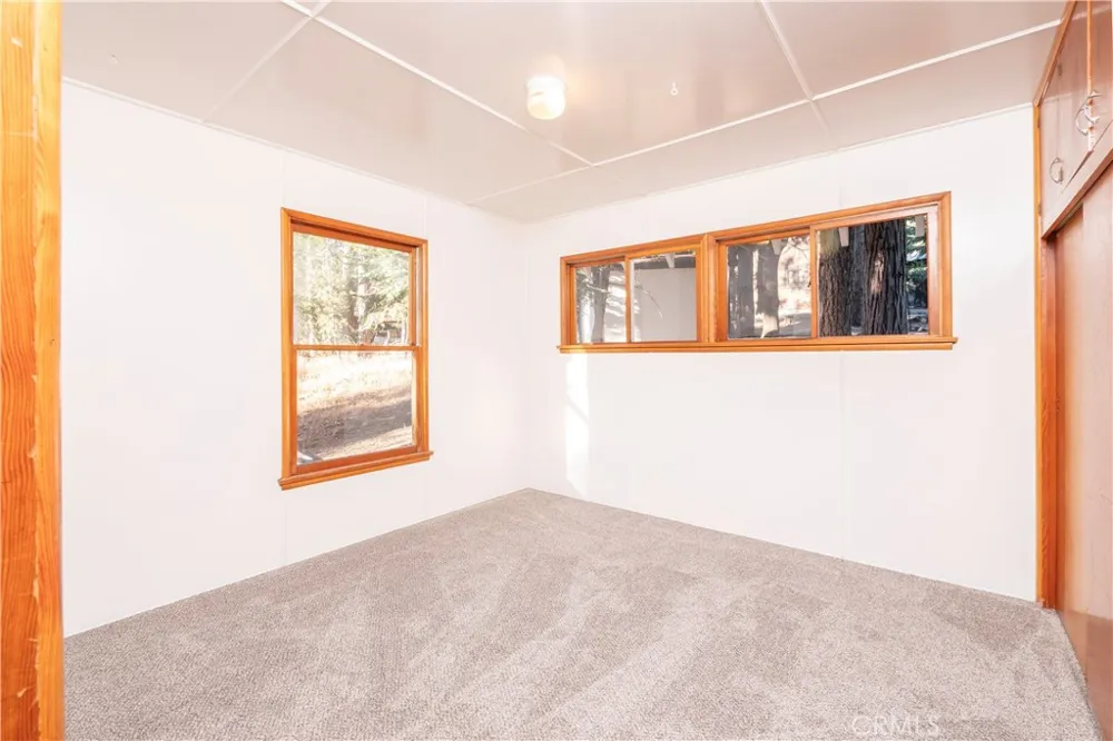 968 Ca-189 Twin Peaks, CA 92391
