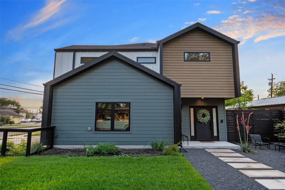 8300 Hathaway Drive Austin, TX 78757