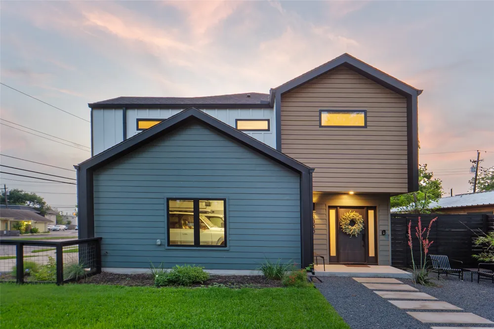 8300 Hathaway Drive Austin, TX 78757